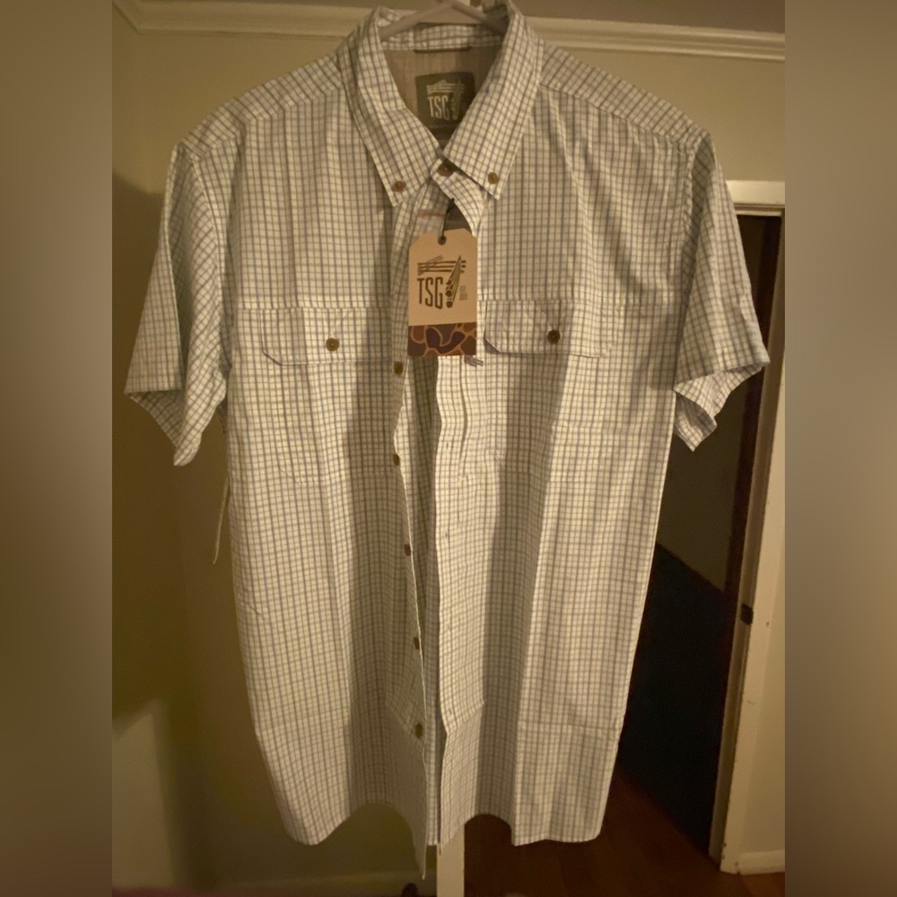 The Sporting Gent Men’s size Medium - Vented shirt NWT!